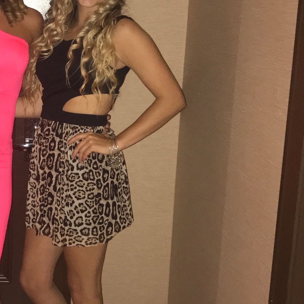 Sexy Black & cheetah dress.